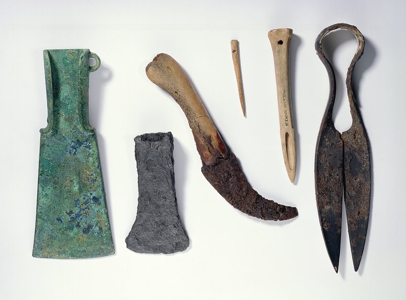 古いデンマークの斧B 漢威 剣鉈 劈刀 鉈 狩猟 古兵器 武具 時代物 1本 Iron Age - Selection of tools